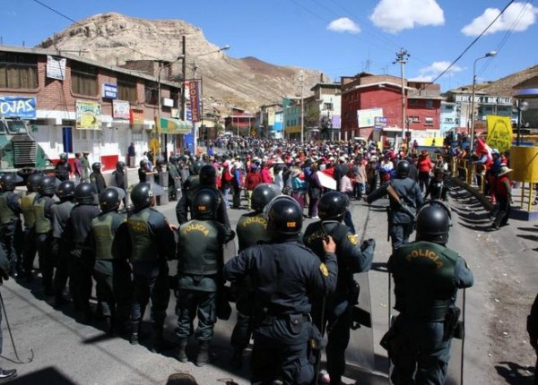 la-oroya-amenazan-con-bloquear-carretera-ce-46111-jpg_654x469
